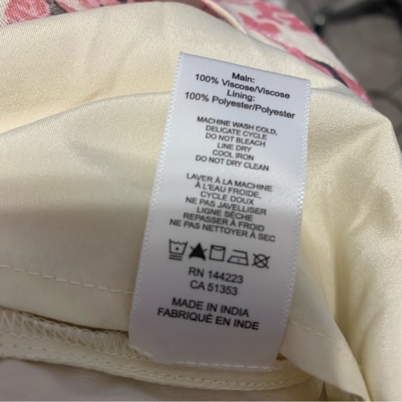 Roan + Ryan Evereve Floral V-Neck Smocked Long Sleeve Lined Mini Dress - Picture 3 of 5